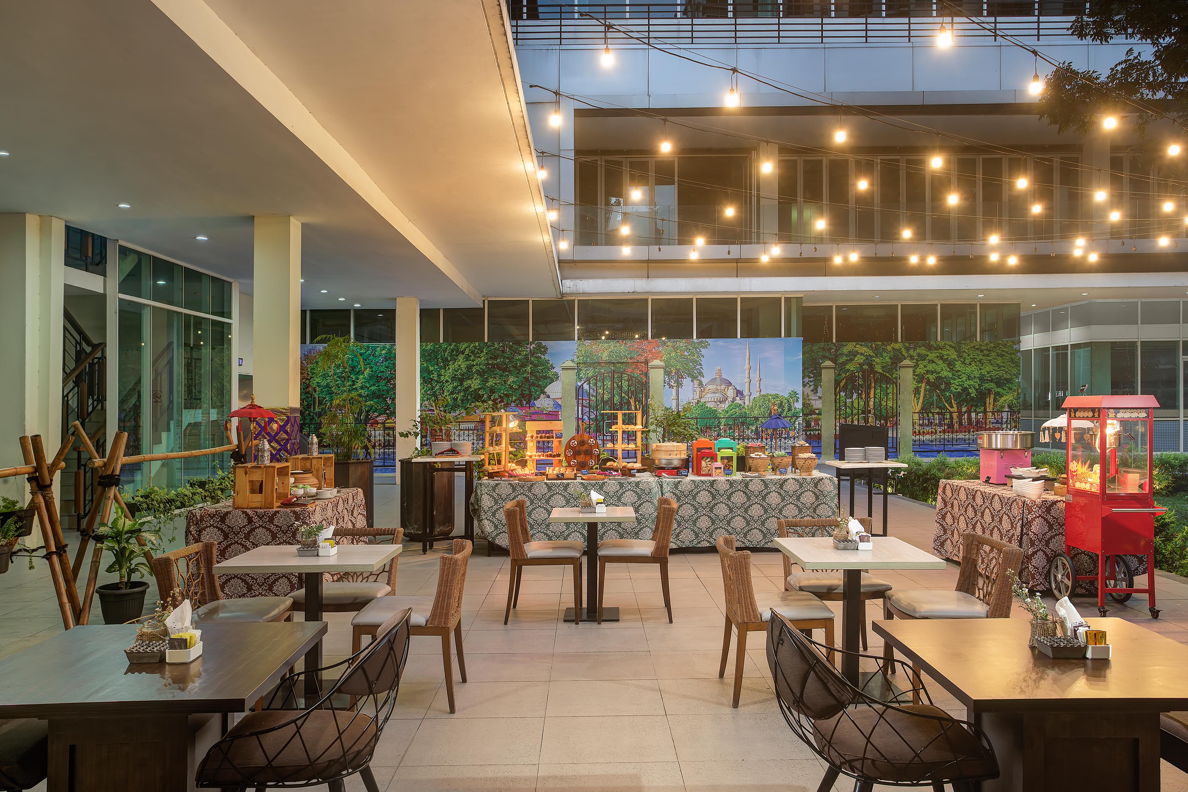 Swiss-Belresidences Kalibata Jakarta Exterior photo